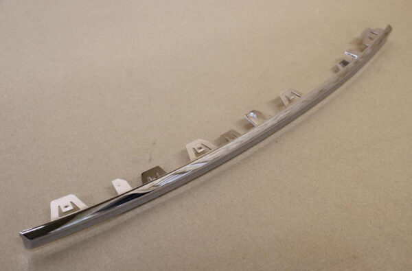7E58530662ZZ - NEW VOLKSWAGEN TRANSPORTER T6 FRONT RIGHT BUMPER MOLDING 7E58530662ZZ