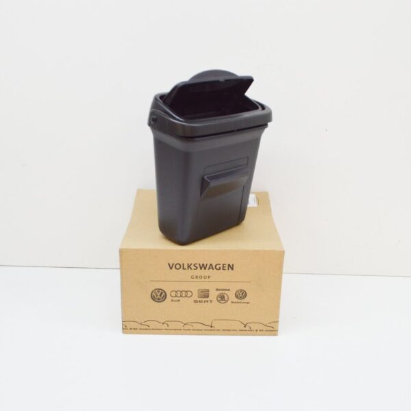 7E586770171N - NEW VW TRANSPORTER T5 FRONT DOOR PANEL REFUSE CONTAINER 7E586770171N