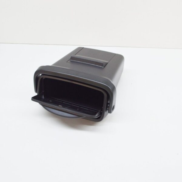 7E586770171N - NEW VW TRANSPORTER T5 FRONT DOOR PANEL REFUSE CONTAINER 7E586770171N