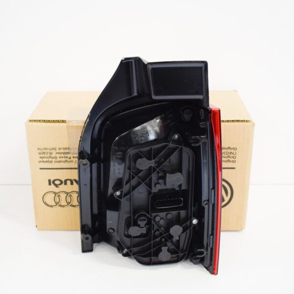 7E5945095F - Volkswagen Transporter T5 Rear Left Taillight  7E5945095F 2014 NEW GENUINE