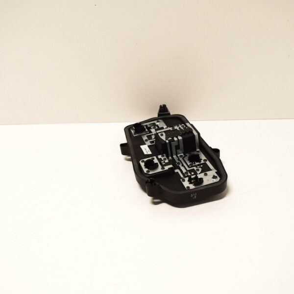 7E5945258 - NEW VOLKSWAGEN TRANSPORTER T5 REAR RIGHT TAILLIGHT BULB HOLDER 7E5945258