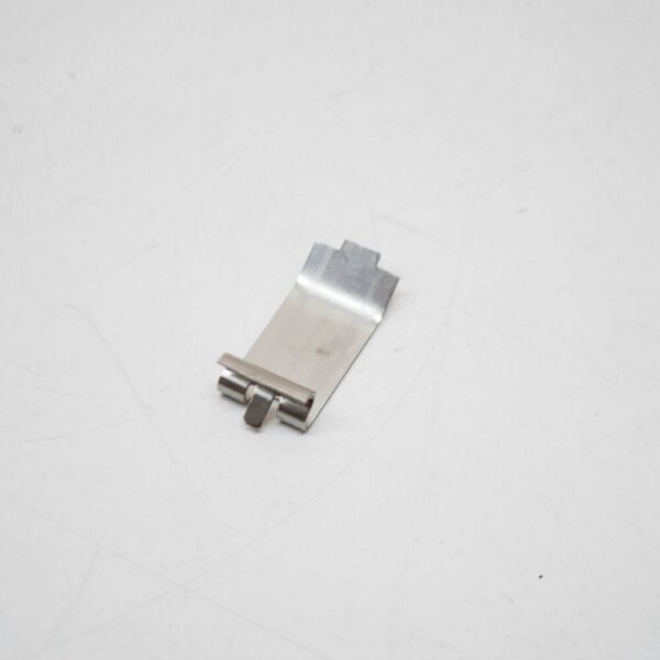 7H0809932 - NEW VW TRANSPORTER T5 FUEL FILLER FLAP LEAF SPRING 7H0809932 ORIGINAL