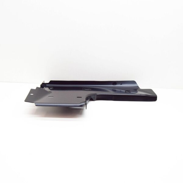 7H0813918B - NEW VW TRANSPORTER T5 REAR PANEL RIGHT LOWER JUNCTION PLATE 7H0813918B ORIGINAL