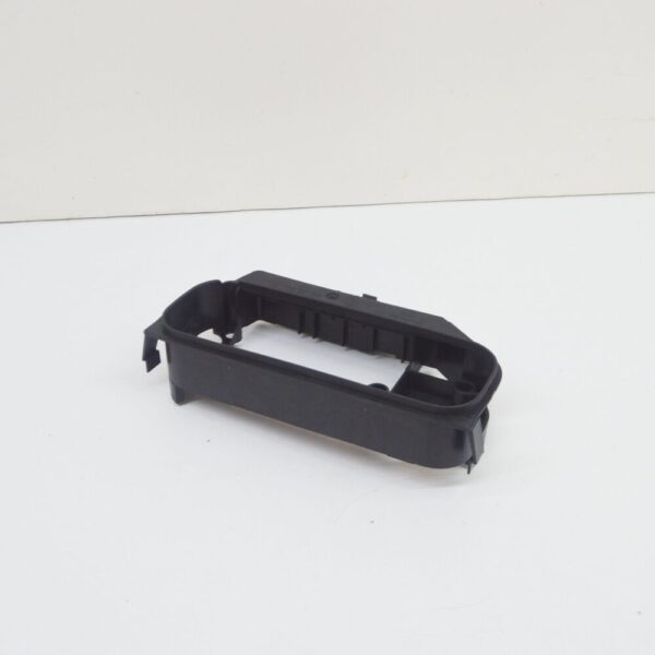 7H0827526 - NEW VW TRANSPORTER T5 TAILGATE LOCK MOUNTING BAR 7H0827526 ORIGINAL