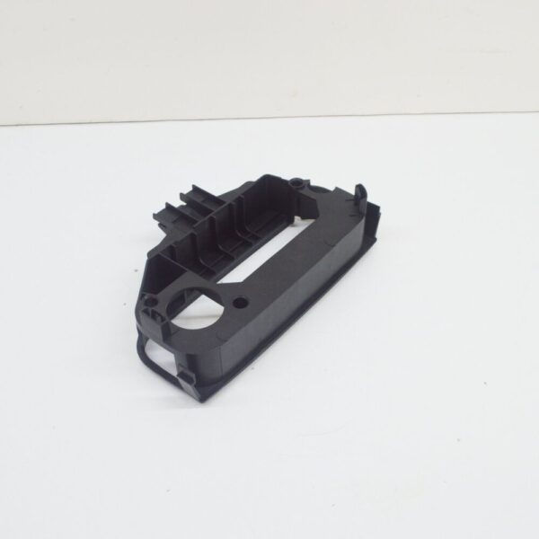 7H0827526 - NEW VW TRANSPORTER T5 TAILGATE LOCK MOUNTING BAR 7H0827526 ORIGINAL