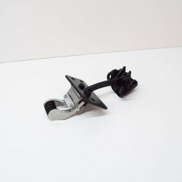 7H0827794G - NEW VOLKSWAGEN TRANSPORTER T5 REAR WING DOOR RIGHT CATCH 7H0827794G