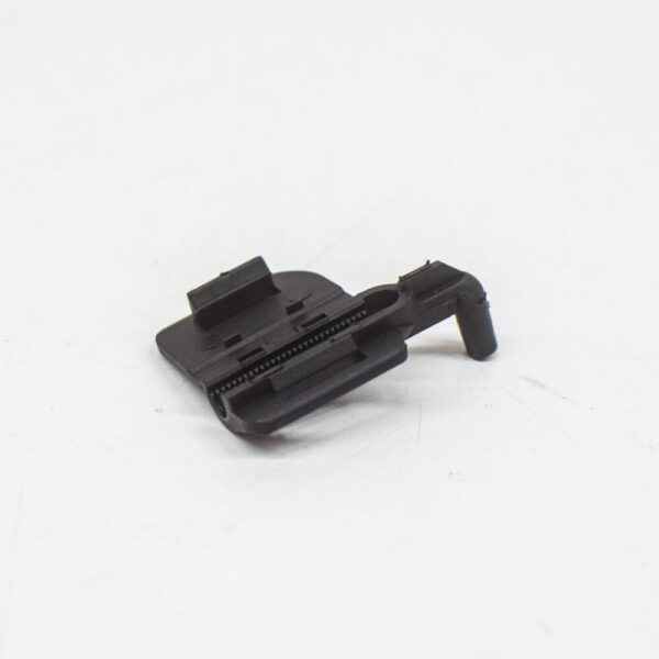 7H0827947A - NEW VOLKSWAGEN TRANSPORTER T5 REAR BAR CLIP 7H0827947A LID SWEATER