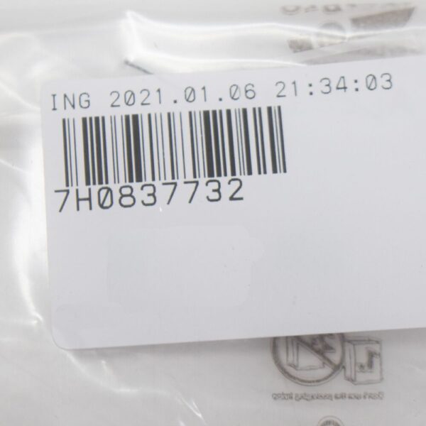 7H0837732 - VW TRANSPORTER R5 Front Door Lock Cable With Clip 7H0837732 NEW GENUINE