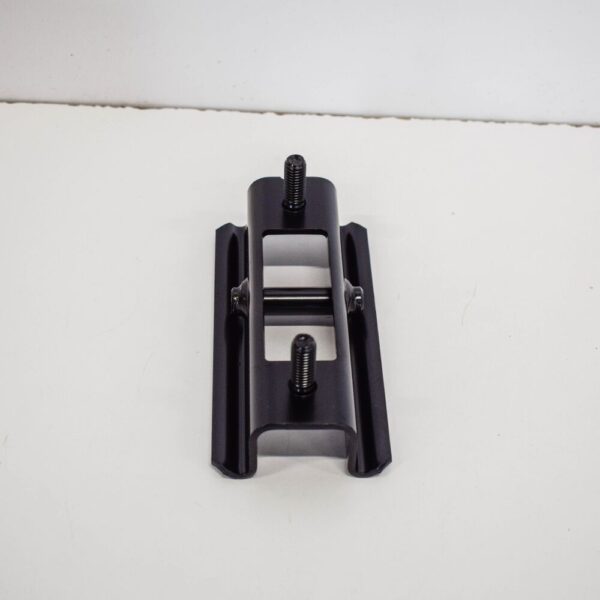 7H0883873F - Volkswagen Transporter T5 Seat Bench Retaining Plate 7H0883873F NEW OEM