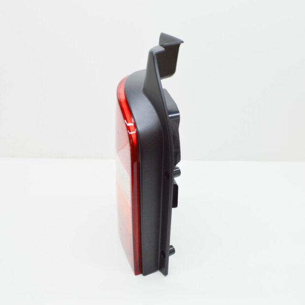 7H0945095J - VW transporter V t5 minibus 7H MK5 taillight rear left 7H0945095J new