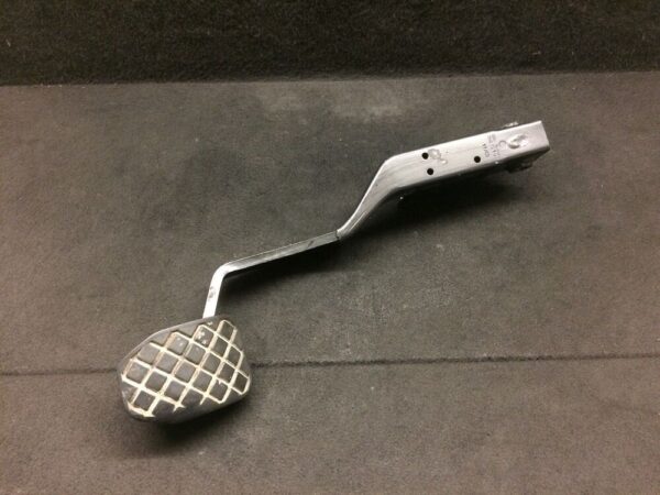 7H2721143 - New Genuine VW TRANSPORTER T5 RHD Brake Pedal Manual Gearbox 7H1721143 OEM