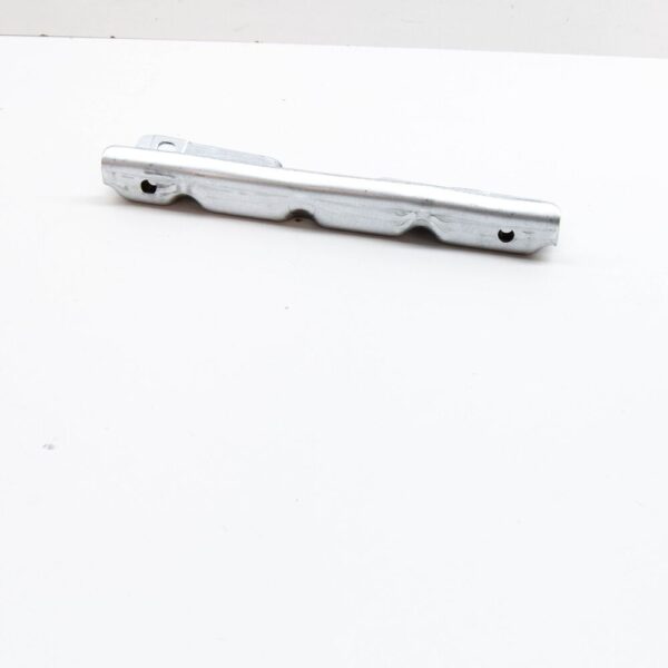 7H5858150A - VW TRANSPORTER T5 Right B-Pillar Securing Bracket 7H5858150A NEW GENUINE