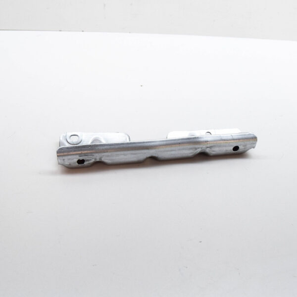 7H5858150A - VW TRANSPORTER T5 Right B-Pillar Securing Bracket 7H5858150A NEW GENUINE