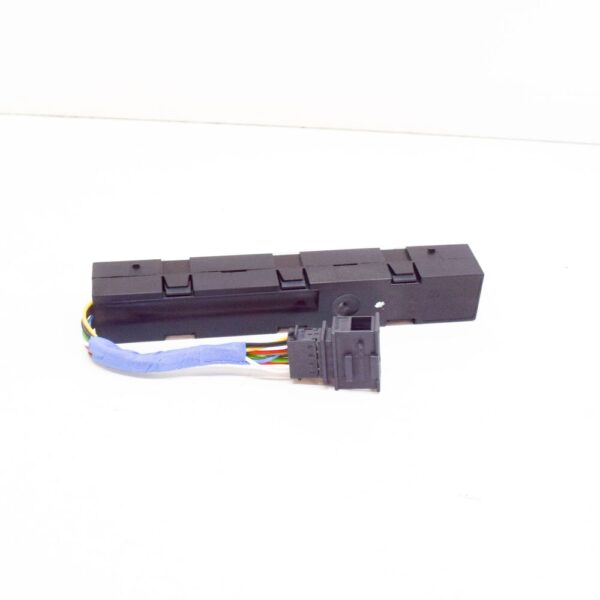 7H5959672B2EN - VW TRANSPORTER T5 Inner Light Switch 7H5959672B2EN NEW GENUINE