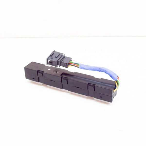 7H5959672B2EN - VW TRANSPORTER T5 Inner Light Switch 7H5959672B2EN NEW GENUINE