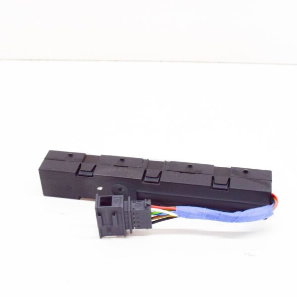 7H5959672B2EN - VW TRANSPORTER T5 Inner Light Switch 7H5959672B2EN NEW GENUINE