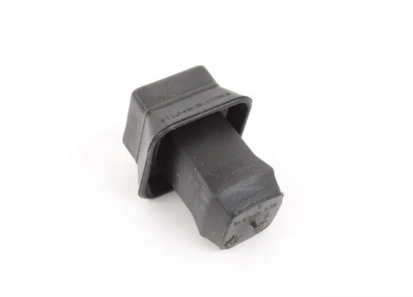 7L0121276A - NEW VW TOUAREG 7L RADIATOR UPPER GROMMET 7L0121276A ORIGINAL