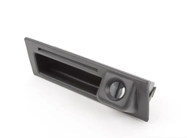 7L6827609 - NEW VW TOUAREG 7L REAR HATCH RELEASE HANDLE 7L6827609 ORIGINAL
