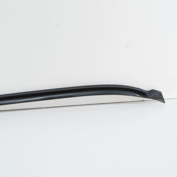 7L68543289B9 - VW TOUAREG 7L Front Right Windshield Molding 7L68543289B9 NEW GENUINE