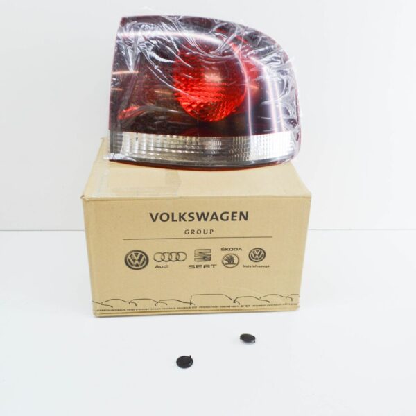 7L6945096S - NEW VOLKSWAGEN TOUAREG 7L REAR RIGHT TAILLIGHT 7L6945096S ORIGINAL