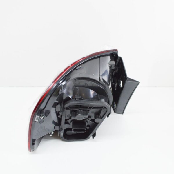 7L6945096S - NEW VOLKSWAGEN TOUAREG 7L REAR RIGHT TAILLIGHT 7L6945096S ORIGINAL