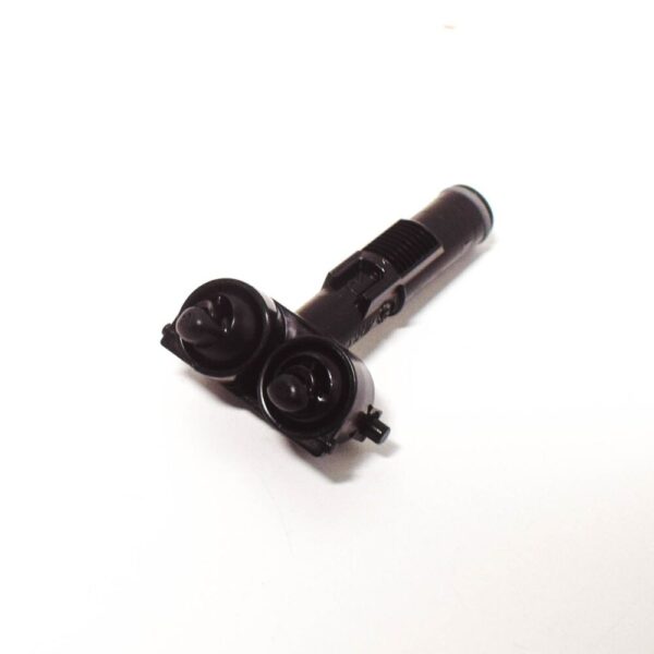 7L6955104A - VW TOUAREG 7LA front bumper right windshield wash spray 7L6955104A new
