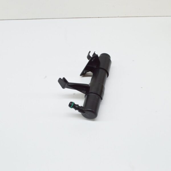 7L6955978A - NEW VW TOUAREG 7LA RIGHT HEADLIGHT WASHER 7L6955978A