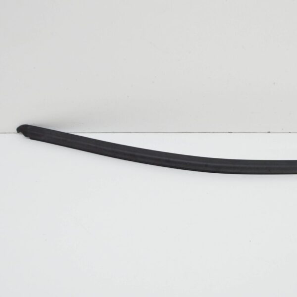 7LA837703A - NEW VW TRANSPORTER T6 FRONT LEFT DOOR WINDOW OUTER SEAL 7LA837703A ORIGINAL
