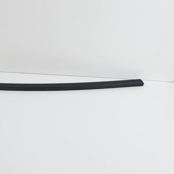 7LA837703A - NEW VW TRANSPORTER T6 FRONT LEFT DOOR WINDOW OUTER SEAL 7LA837703A ORIGINAL