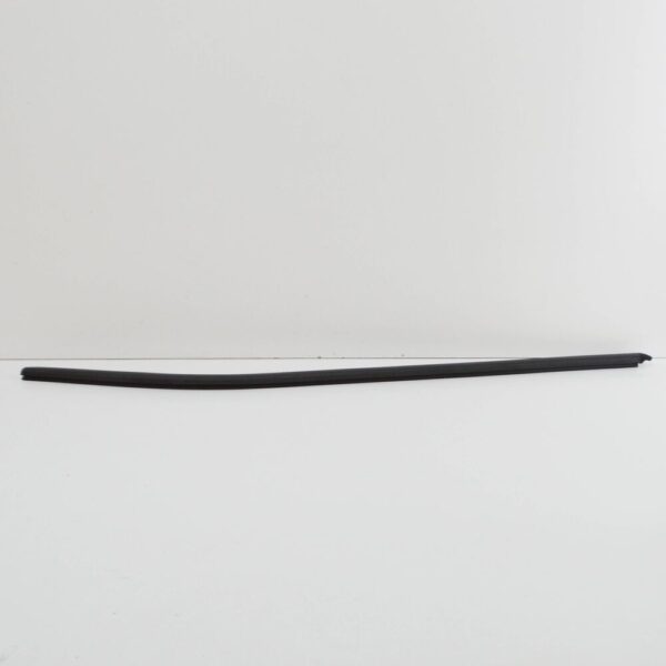 7LA837704A - NEW VW TRANSPORTER T6 FRONT RIGHT DOOR WINDOW OUTER SEAL 7LA837704A ORIGINAL