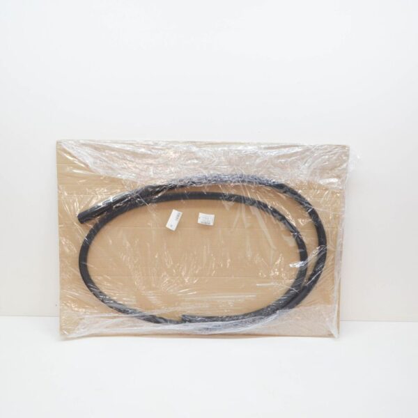 7LA837911C - NEW VW TRANSPORTER T6 FRONT LEFT DOOR OUTER SEAL RUBBER 7LA837911C