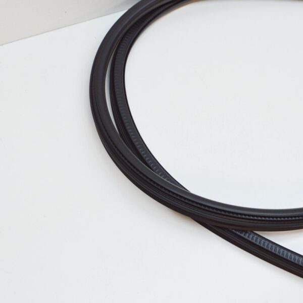 7LA837911C - NEW VW TRANSPORTER T6 FRONT LEFT DOOR OUTER SEAL RUBBER 7LA837911C