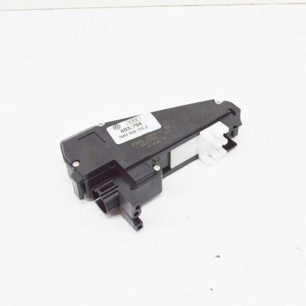 7M0959775E - NEW VOLKSWAGEN SHARAN 7M MK1 DOOR LOCK ACTUATOR MOTOR 7M0959775E