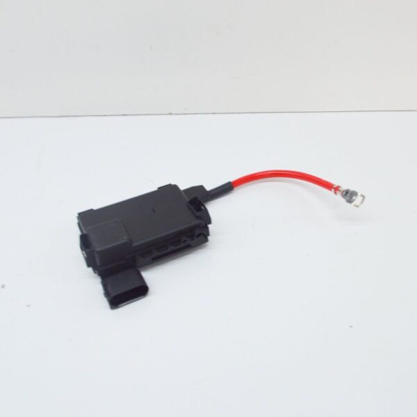 7M3937548A - NEW VOLKSWAGEN SHARAN 7M FUSE SOCKET 7M3937548A