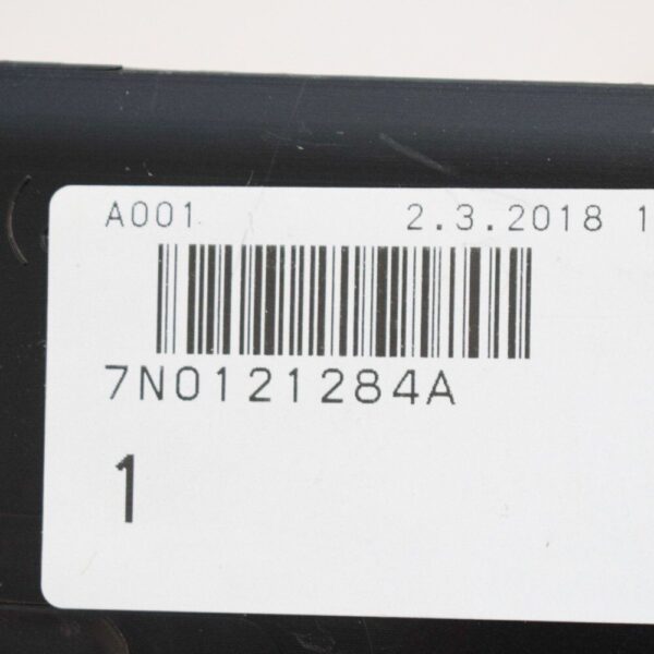 7N0121284A - Volkswagen Sharan 7N Cooler Right Side Air Gude 7N0121284A New Original 2012