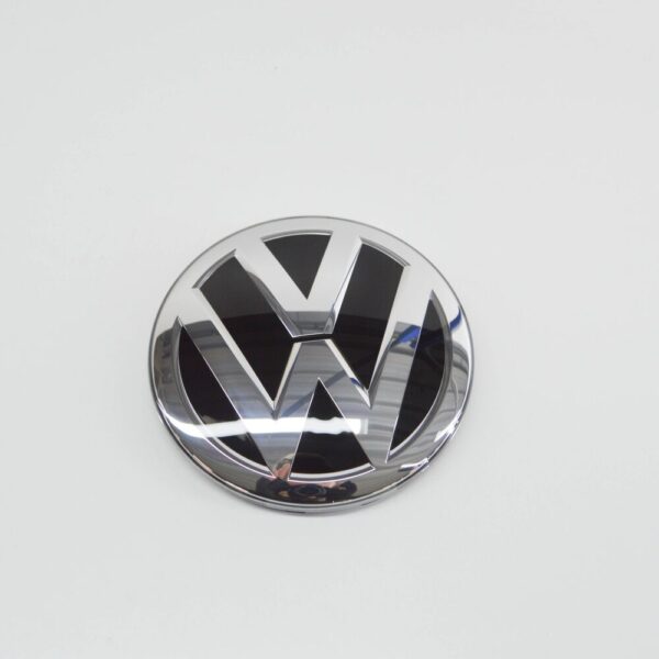 7N0853601DJZA - NEW VOLKSWAGEN SHARAN 7N MK2 FRONT RADIATOR GRILLE BADGE 7N0853601DJZA ORIGINAL