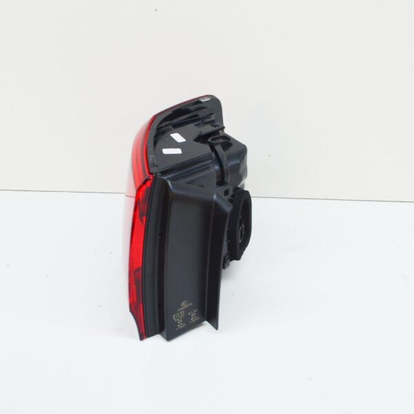 7N0945207 - VW Sharan 7N Rear Left Outer Taillight 7N0945207 NEW GENUINE