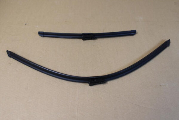 7N2998002 - VW Sharan 7N aerodynamic wiper blades front set right handlebar 7N2998002 part