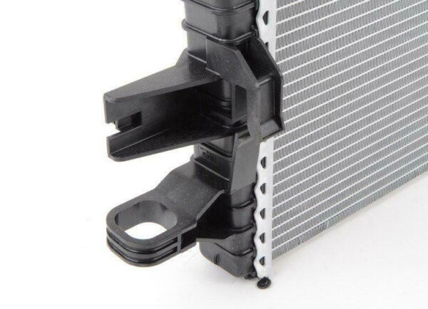 7P0121253A - NEW VOLKSWAGEN TOUAREG 7P COOLANT COOLER 7P0121253A ORIGINAL