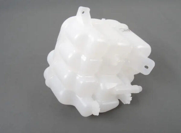 7P0121407B - NEW VOLKSWAGEN TOUAREG 7P MK2 COOLANT EXPANSION TANK 7P0121407B ORIGINAL