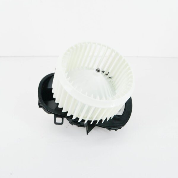 7P0820021H - NEW VOLKSWAGEN TOUAREG 7P MK2 HEATER BLOWER FAN LHD 7P0820021H ORIGINAL