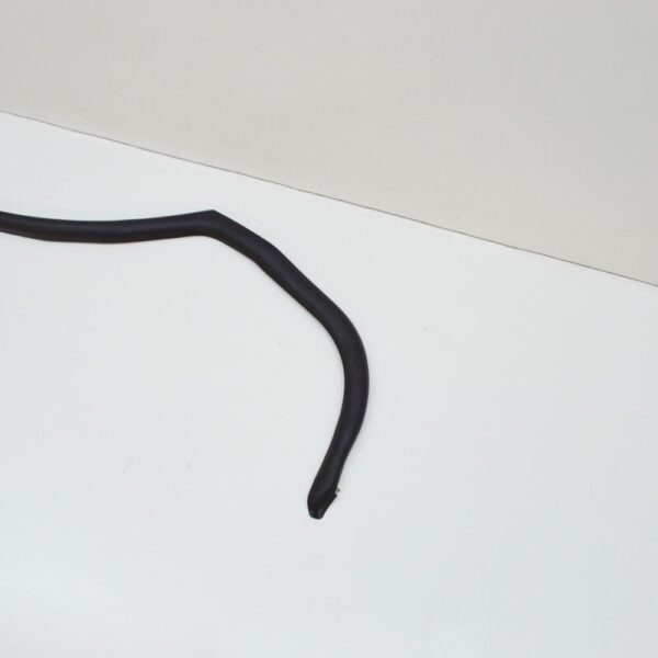 7P0839762K - NEW VW TOUAREG 7P REAR RIGHT OUTER DOOR GASKET RUBBER 7P0839762K ORIGINAL