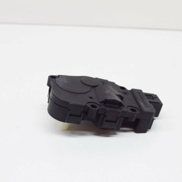 7P0907511A - NEW VOLKSWAGEN TOUAREG 1T FRONT HEATER SERVO MOTOR 7P0907511A GENUINE