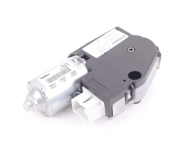7P0959591E - NEW VW TOUAREG 7P REAR SUNROOF MOTOR 7P0959591E ORIGINAL