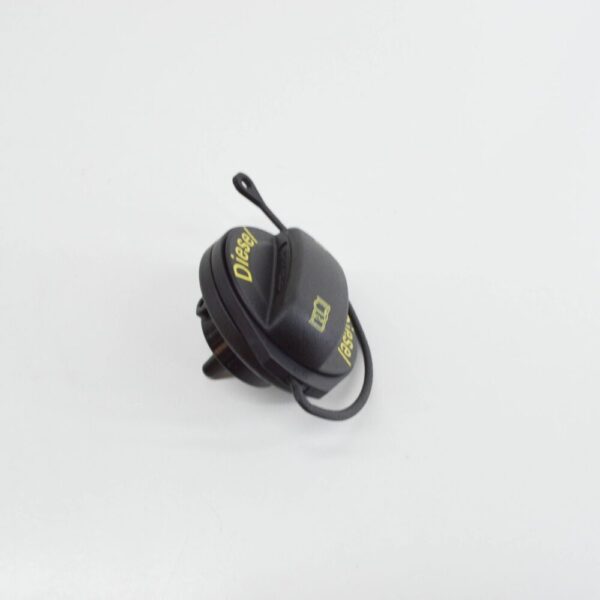 7P6201550C - NEW VW TOUAREG 7P FUEL TANK CAP 7P6201550C ORIGINAL