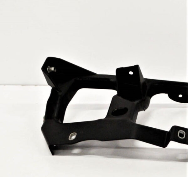 7P6806509 - NEW VW TOUAREG 7P FRONT LEFT HEADLIGHT BRACKET HOLDER 7P6806509 ORIGINAL