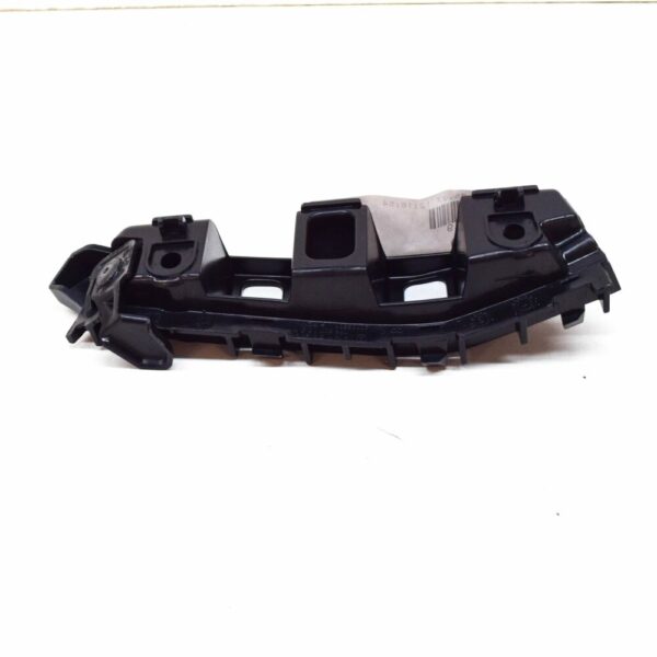 7P6807049 - NEW VOLKSWAGEN TOUAREG 7L FRONT LEFT BUMPER BRACKET 7P6807049 2014