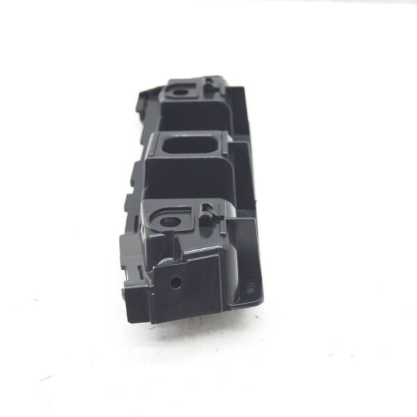 7P6807183G - NEW VOLKSWAGEN TOUAREG 7P FRONT LEFT BUMPER BRACKET 7P6807183G