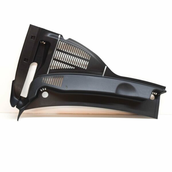 7P6819401B - NEW VOLKSWAGEN TOUAREG 7P LEFT COWL WATER DEFLECTOR LHD 7P6819401B