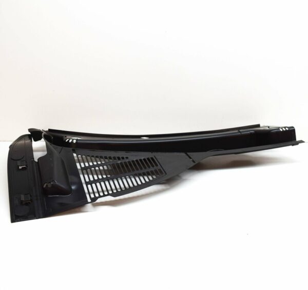 7P6819401B - NEW VOLKSWAGEN TOUAREG 7P LEFT COWL WATER DEFLECTOR LHD 7P6819401B